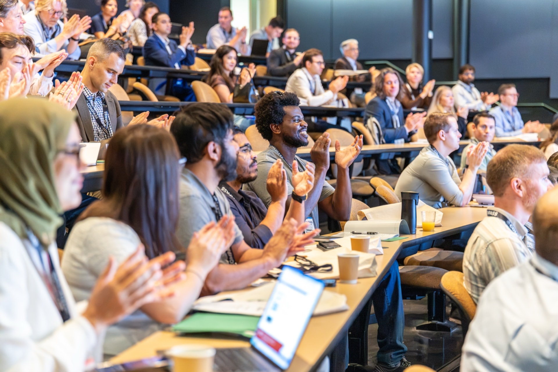 The audience applauding in Kavli Auditorium at the Waypoints summit